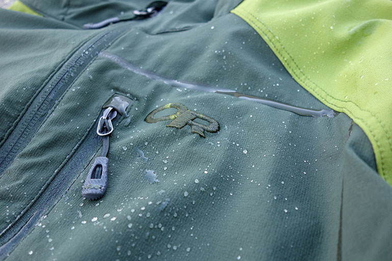 Softshell store rain jacket